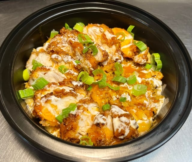 Buffalo Chicken Mac & Cheese Bowl.